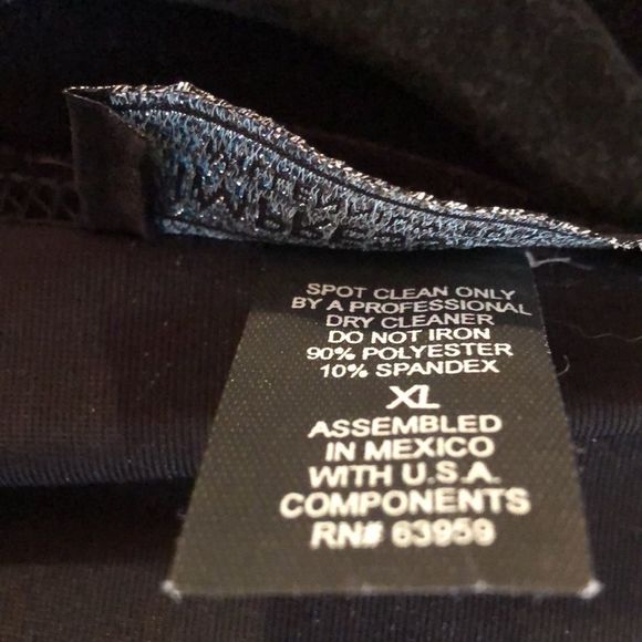 Impressions Millennium Edition Black Velvet Top With Attached Velvet Scoop Shell - Picture 7 of 7